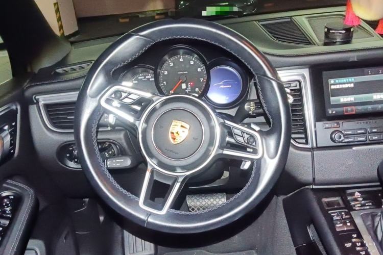 Used Porsche Macan 2017 Macan 2.0T Steering Wheel