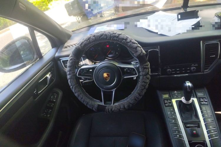 Used Porsche Macan 2017 Macan 2.0T Steering Wheel