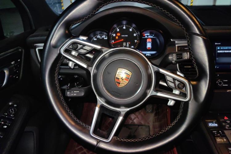 Used Porsche Macan 2017 Macan 2.0T Steering Wheel