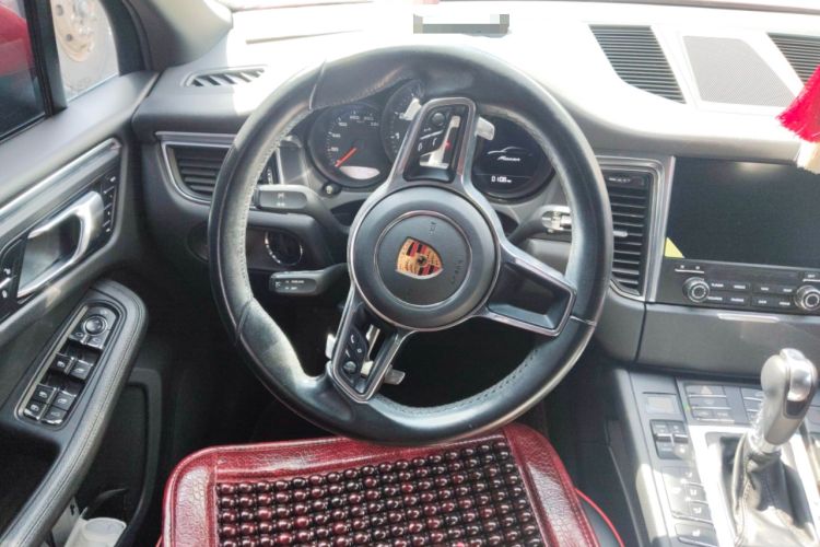 Used Porsche Macan 2017 Macan 2.0T Steering Wheel