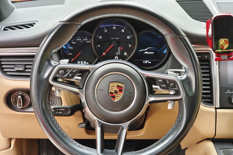 Used Porsche Macan 2017 Macan 2.0T Steering Wheel