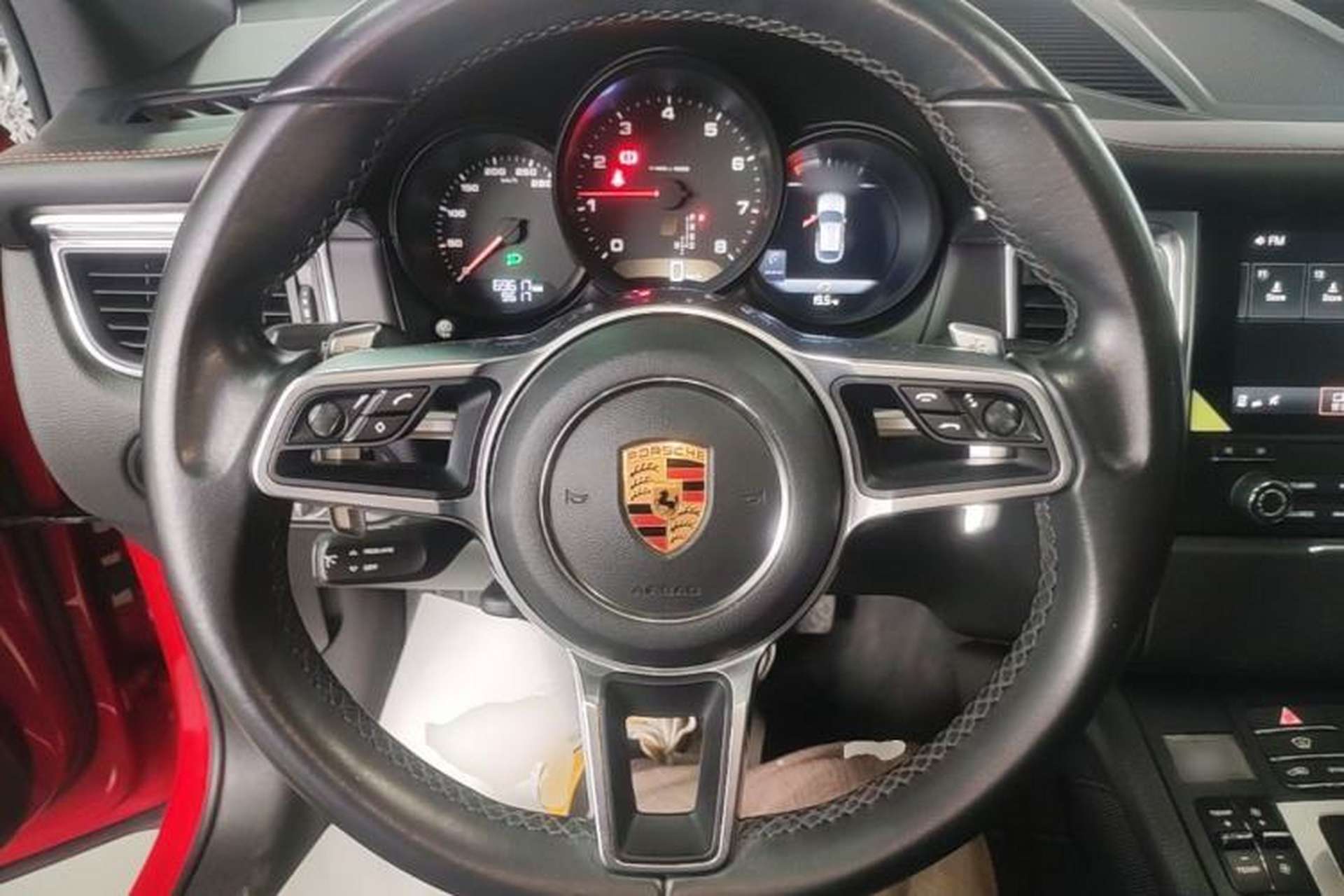 Used Porsche Macan 2017 Macan 2.0T Steering Wheel