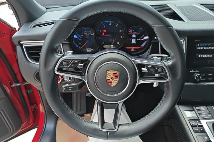 Used Porsche Macan 2017 Macan 2.0T Steering Wheel