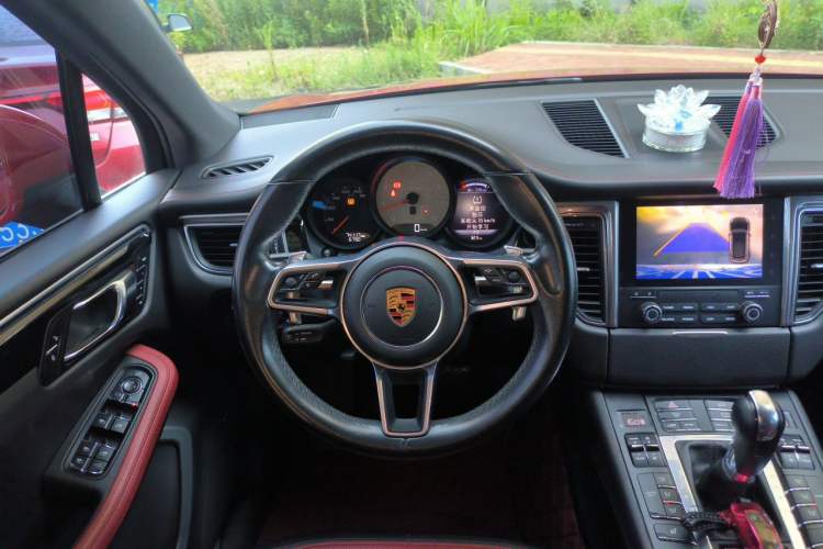 Used Porsche Macan 2017 Macan S 3.0T Steering Wheel