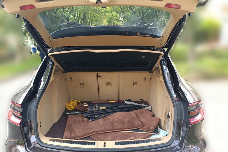 Used Porsche Macan 2017 Macan 2.0T Trunk