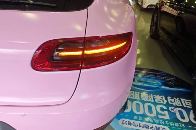 Used Porsche Macan 2017 Macan 2.0T Right Rear Taillight