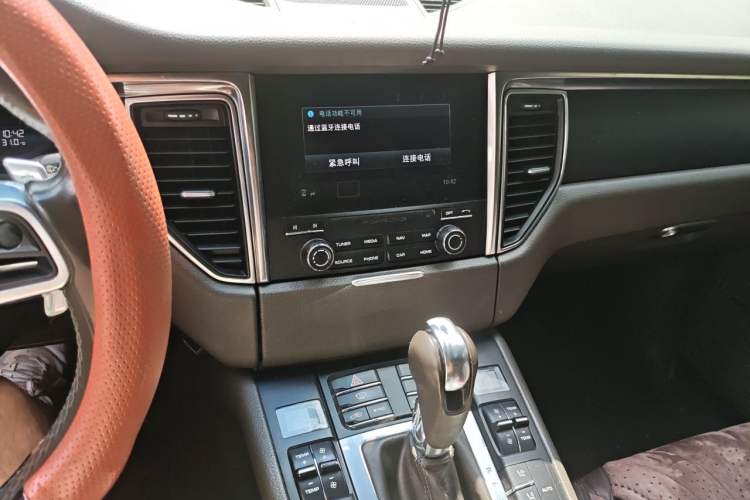Used Porsche Macan 2017 Macan 2.0T Audio And AC Panel