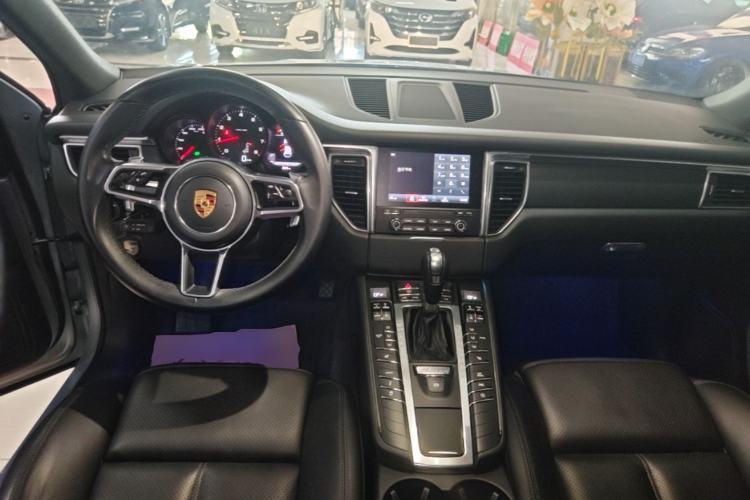 Used Porsche Macan 2017 Macan 2.0T Center Console