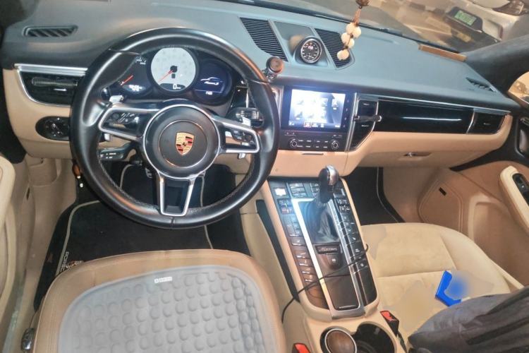 Used Porsche Macan 2017 Macan S 3.0T Center Console