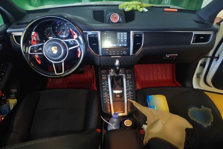 Used Porsche Macan 2017 Macan 2.0T Center Console