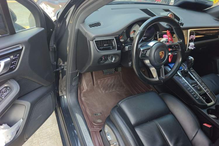 Used Porsche Macan 2017 Macan S 3.0T Driver Seat