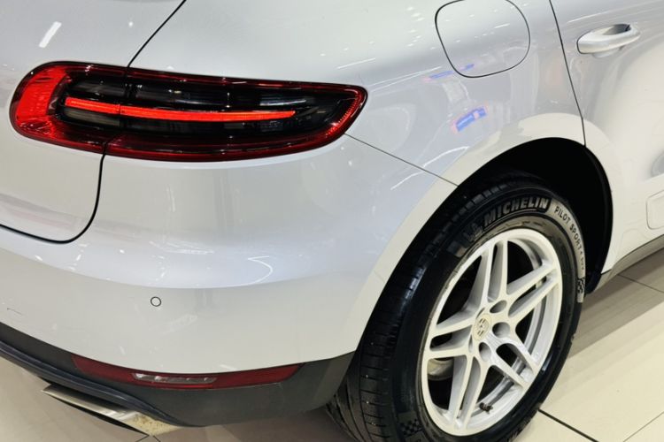 Used Porsche Macan 2017 Macan 2.0T Exterior 1