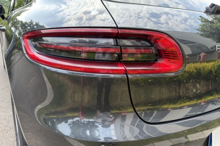 Used Porsche Macan 2017 Macan 2.0T Exterior 10