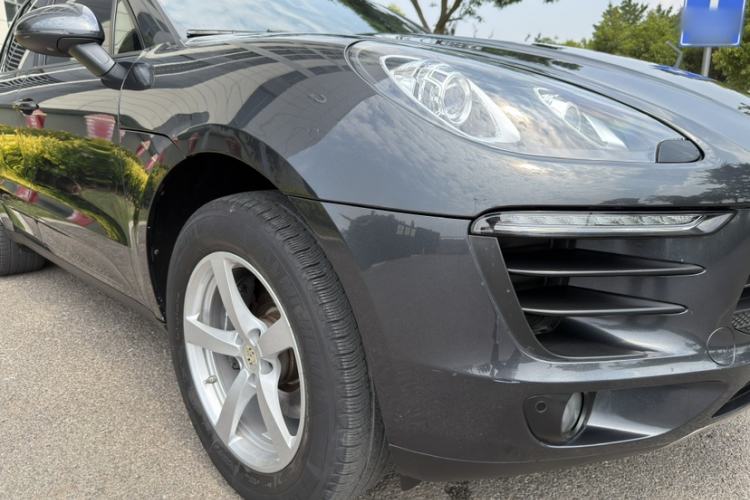 Used Porsche Macan 2017 Macan 2.0T Exterior 13