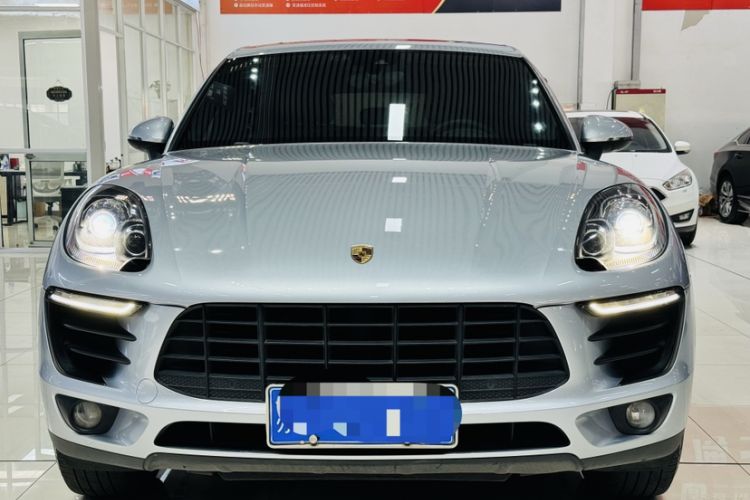 Used Porsche Macan 2017 Macan 2.0T Exterior 3