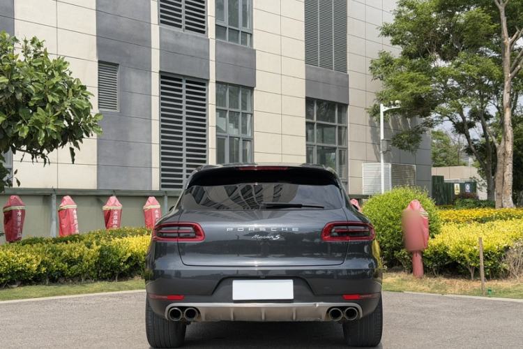 Used Porsche Macan 2017 Macan 2.0T Exterior 5