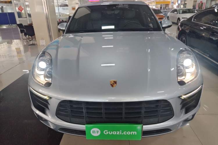Used Porsche Macan 2017 Macan 2.0T Front
