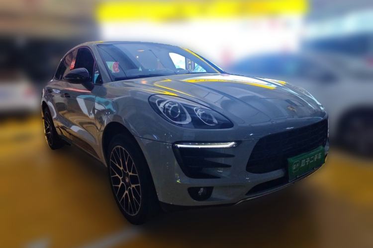 Used Porsche Macan 2017 Macan 2.0T Front Right 45 Deg
