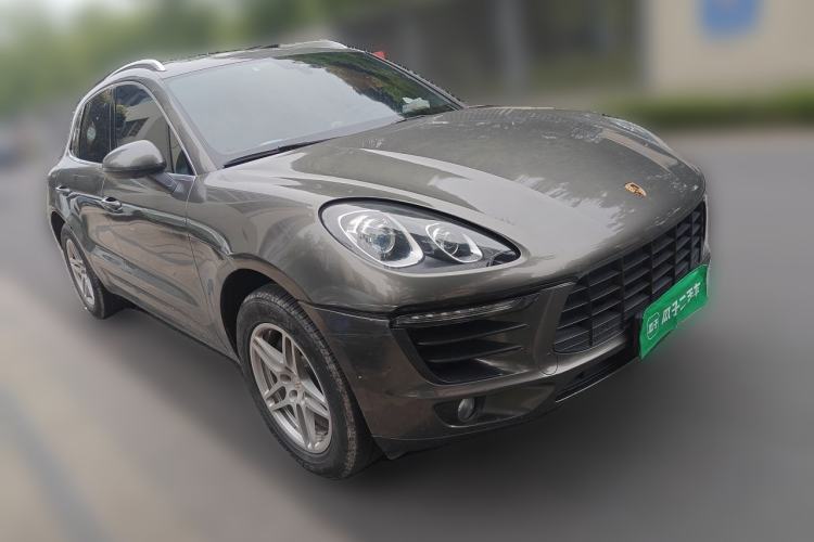 Used Porsche Macan 2017 Macan 2.0T Front Right 45 Deg