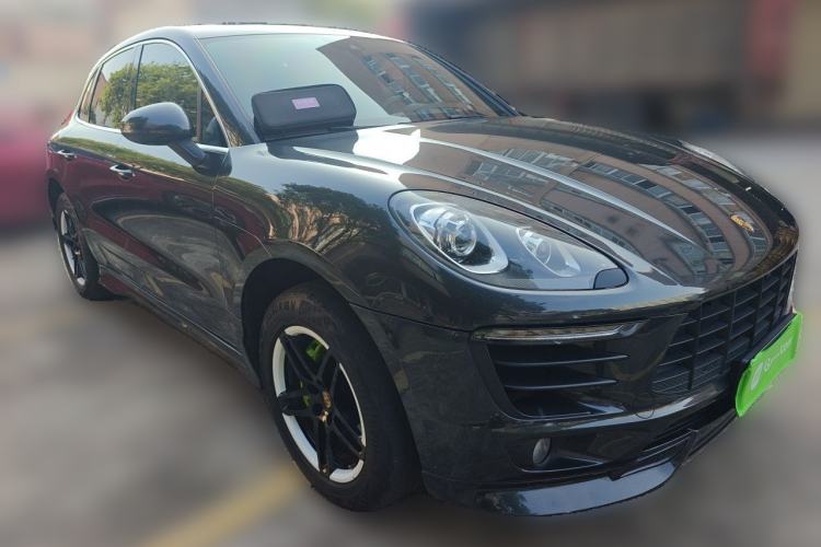 Used Porsche Macan 2017 Macan S 3.0T Front Right 45 Deg