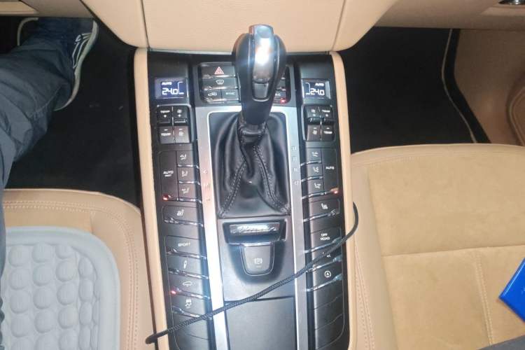 Used Porsche Macan 2017 Macan S 3.0T Gear Lever