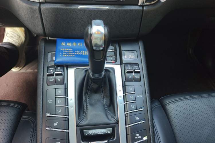 Used Porsche Macan 2017 Macan S 3.0T Gear Lever