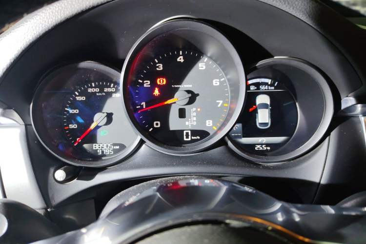 Used Porsche Macan 2017 Macan 2.0T Instrument Cluster