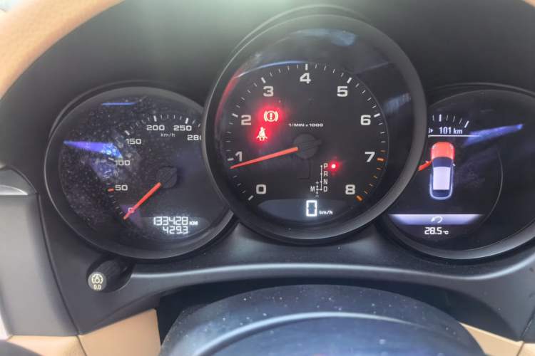 Used Porsche Macan 2017 Macan 2.0T Instrument Cluster