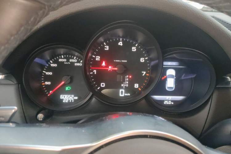 Used Porsche Macan 2017 Macan 2.0T Instrument Cluster