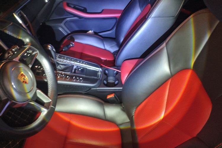 Used Porsche Macan 2017 Macan 2.0T Left Front Seat