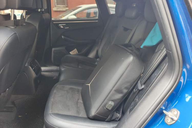 Used Porsche Macan 2017 Macan 2.0T Left Rear Seat