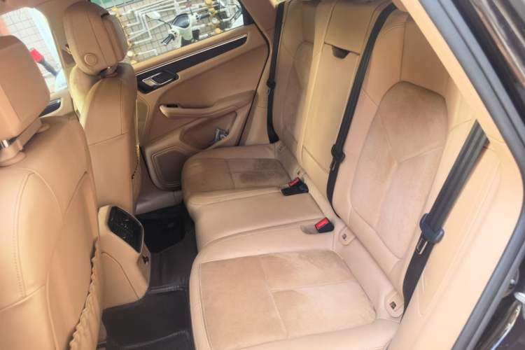 Used Porsche Macan 2017 Macan 2.0T Left Rear Seat