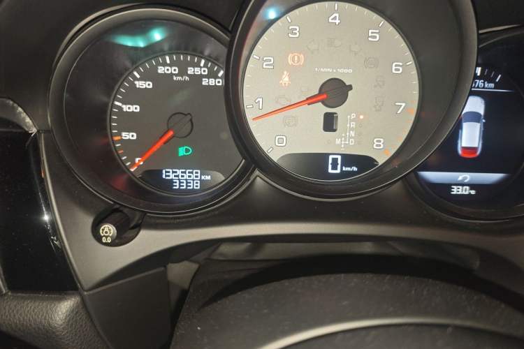 Used Porsche Macan 2017 Macan S 3.0T Odometer Close Up