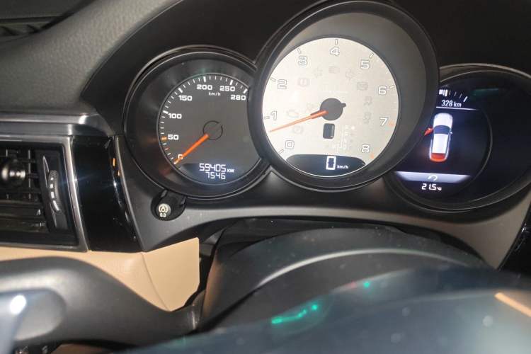 Used Porsche Macan 2017 Macan S 3.0T Odometer Close Up