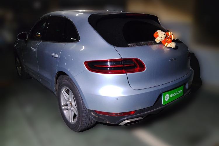 Used Porsche Macan 2017 Macan 2.0T Rear Left 45 Deg