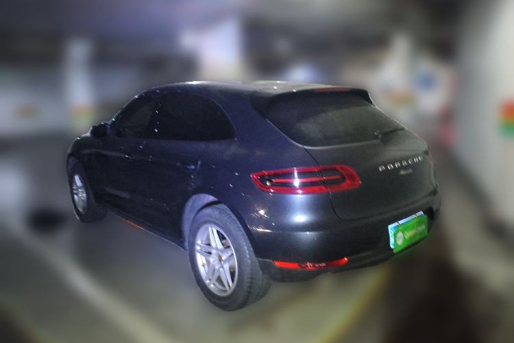 Used Porsche Macan 2017 Macan 2.0T Rear Left 45 Deg