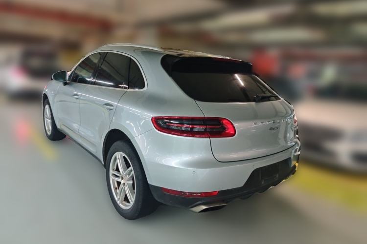 Used Porsche Macan 2017 Macan 2.0T Rear Left 45 Deg