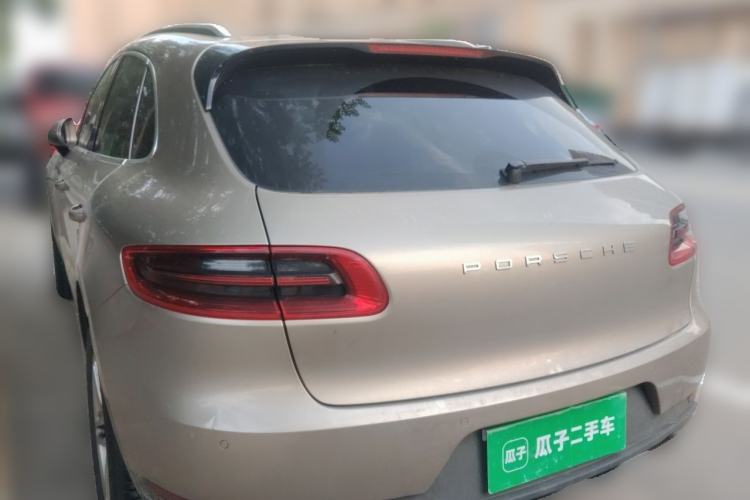 Used Porsche Macan 2017 Macan 2.0T Rear Left 45 Deg