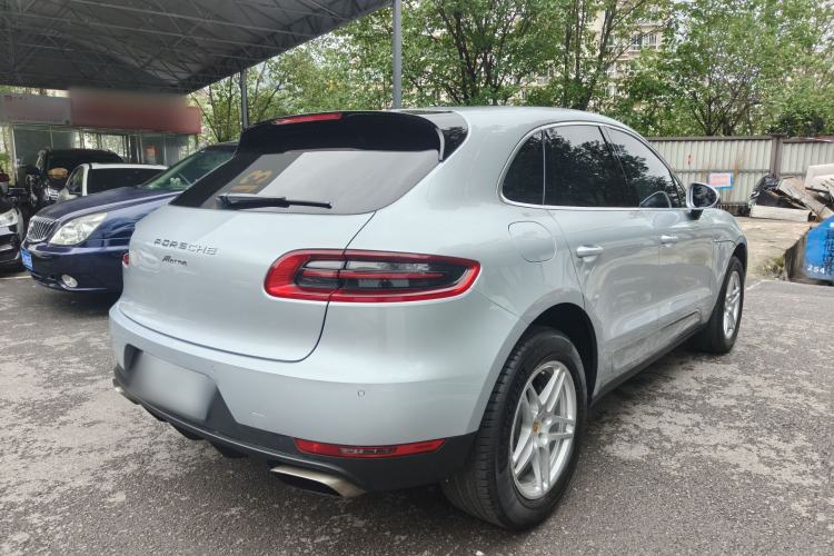 Used Porsche Macan 2017 Macan 2.0T Rear Right 45 Deg