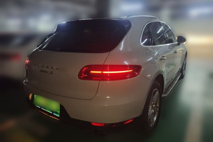 Used Porsche Macan 2017 Macan S 3.0T Rear Right 45 Deg