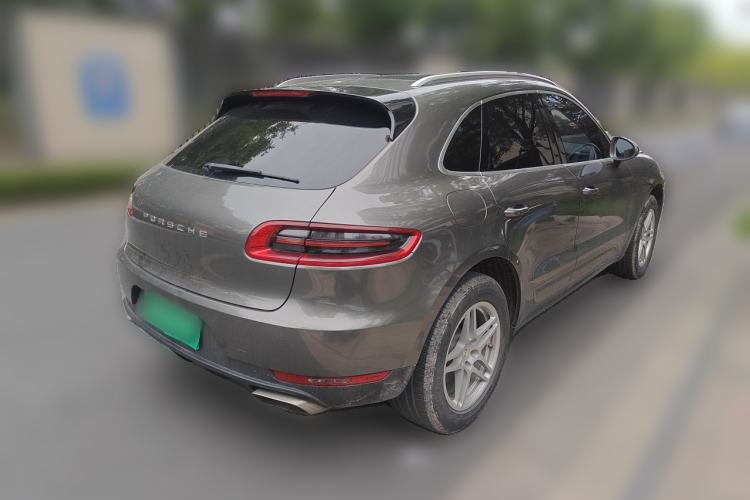 Used Porsche Macan 2017 Macan 2.0T Rear Right 45 Deg