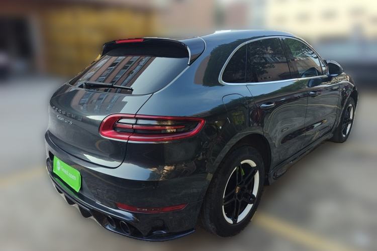 Used Porsche Macan 2017 Macan S 3.0T Rear Right 45 Deg