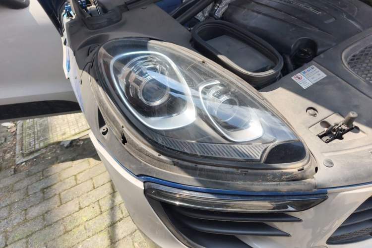 Used Porsche Macan 2017 Macan 2.0T Right Front Headlight