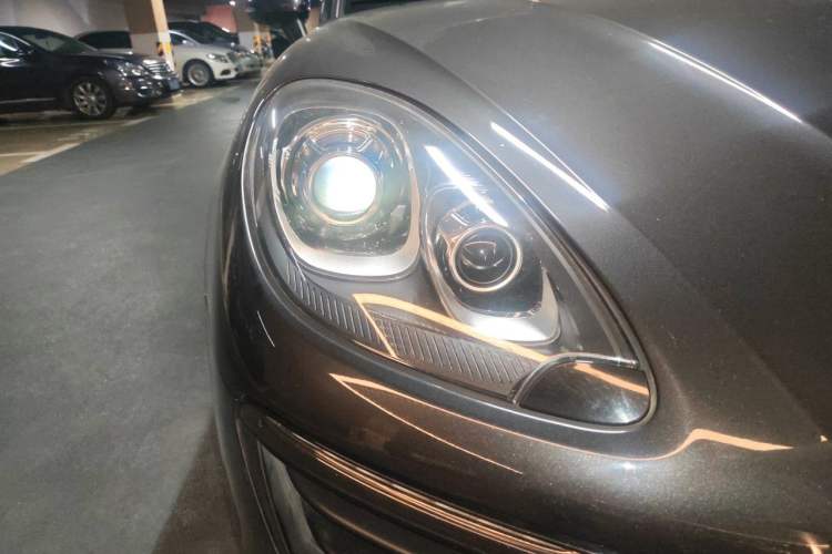 Used Porsche Macan 2017 Macan S 3.0T Right Front Headlight