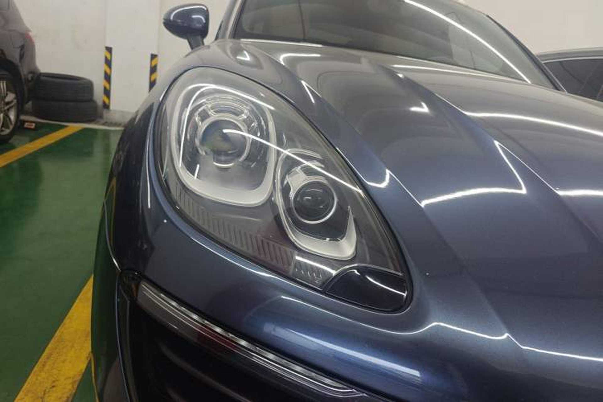 Used Porsche Macan 2017 Macan 2.0T Right Front Headlight
