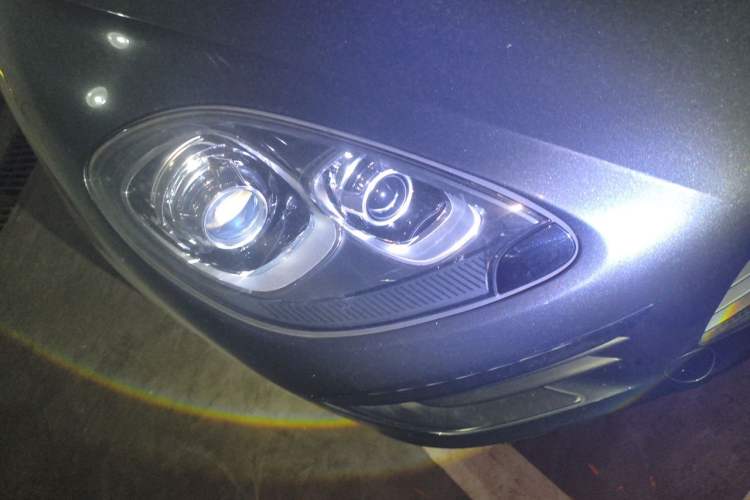 Used Porsche Macan 2017 Macan 2.0T Right Front Headlight