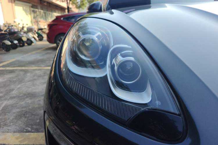 Used Porsche Macan 2017 Macan S 3.0T Right Front Headlight