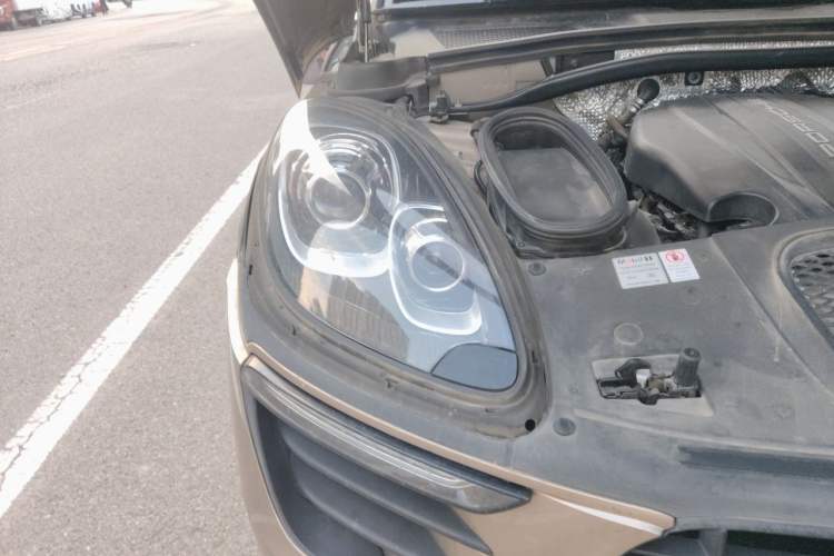 Used Porsche Macan 2017 Macan 2.0T Right Front Headlight