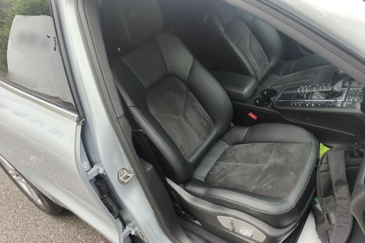 Used Porsche Macan 2017 Macan 2.0T Right Front Seat