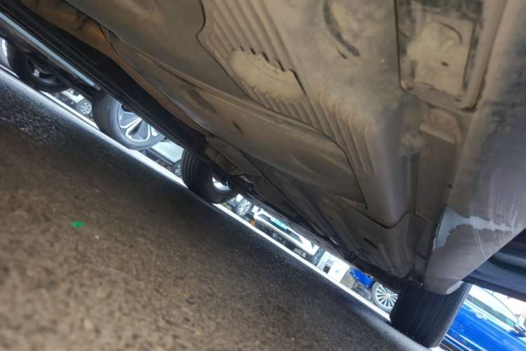 Used Porsche Macan 2017 Macan 2.0T Right Side Sill